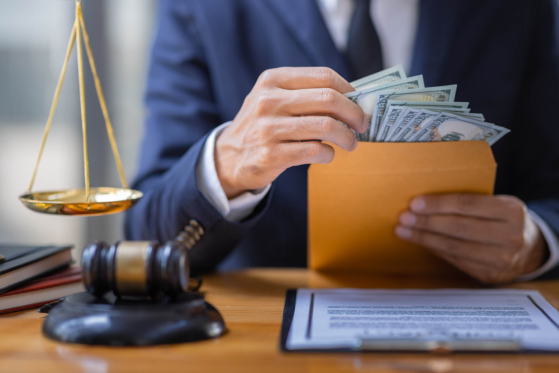 Costs and Fees for Hiring a Lawrenceville Personal Injury Lawyer