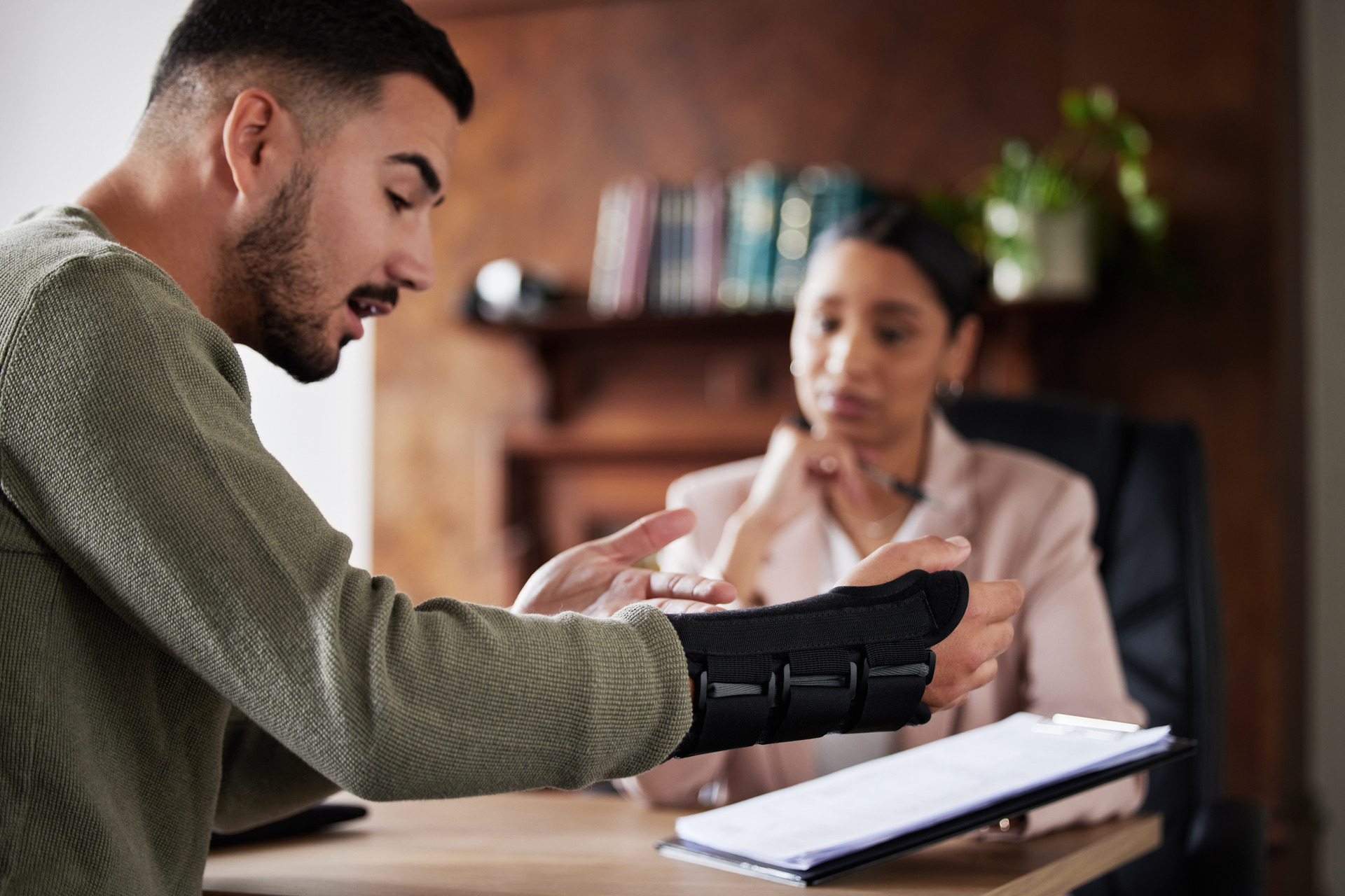 injured man with woman lawyer