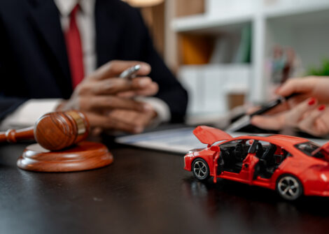 lawyer explaining the details of a car accident